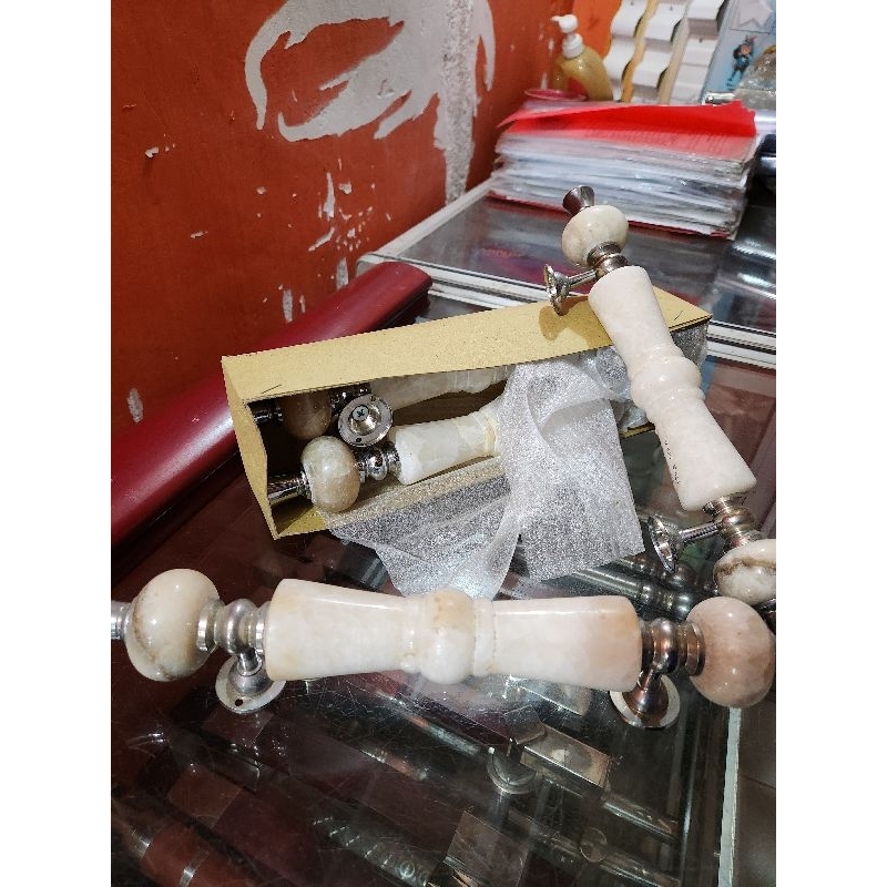 Handle pintu/Gagang pintu Marmer 30cm ( Pita Tomat )