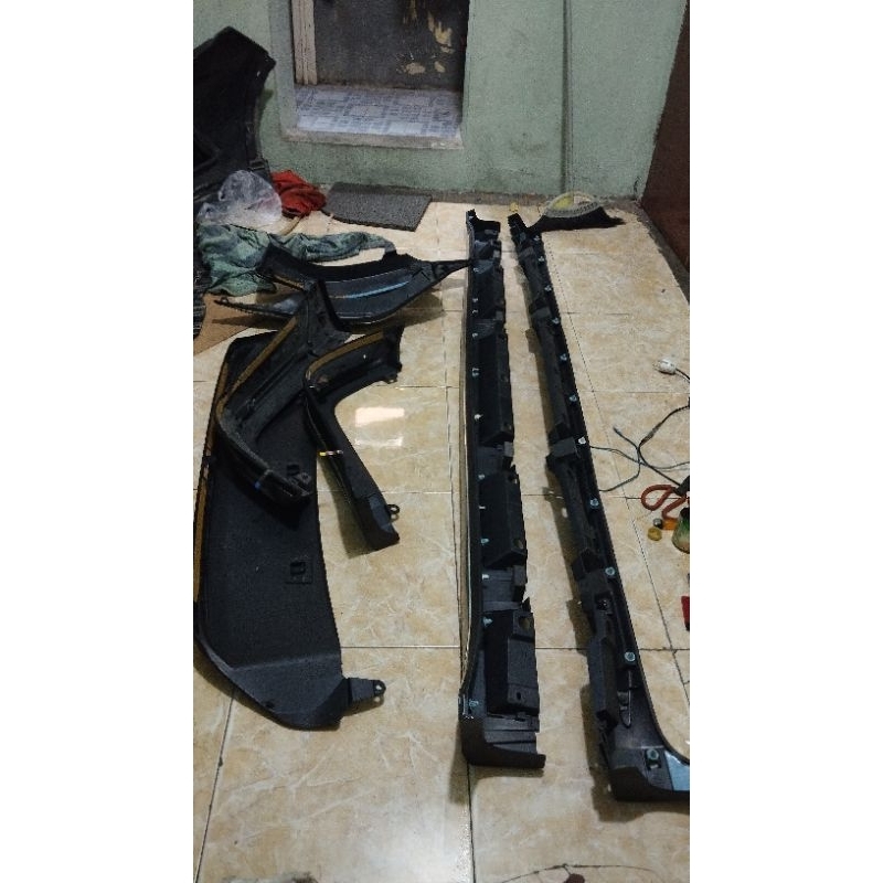 Bodykit innova venturer 2018 baru original