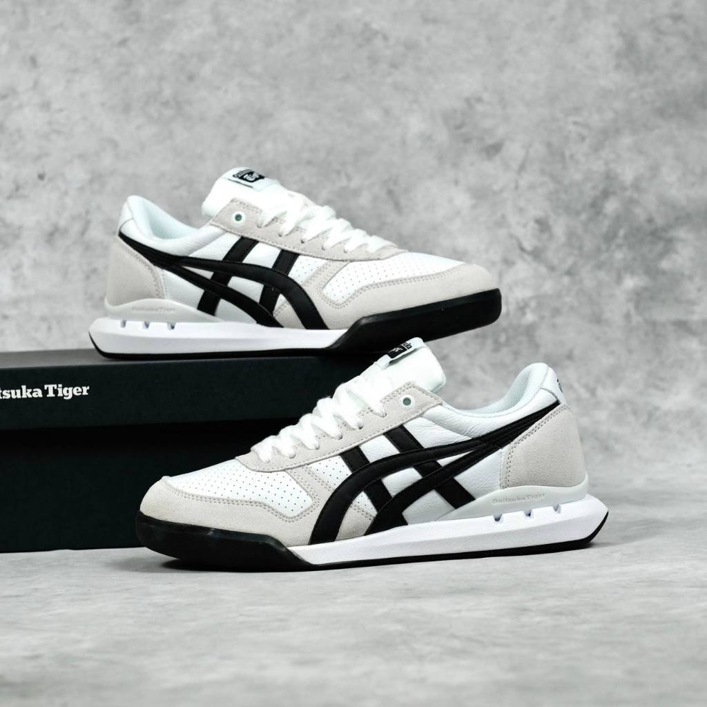 Sepatu Sneakers Pria Wanita Onitsuka Tiger Ultimate 81 White Black Unisex
