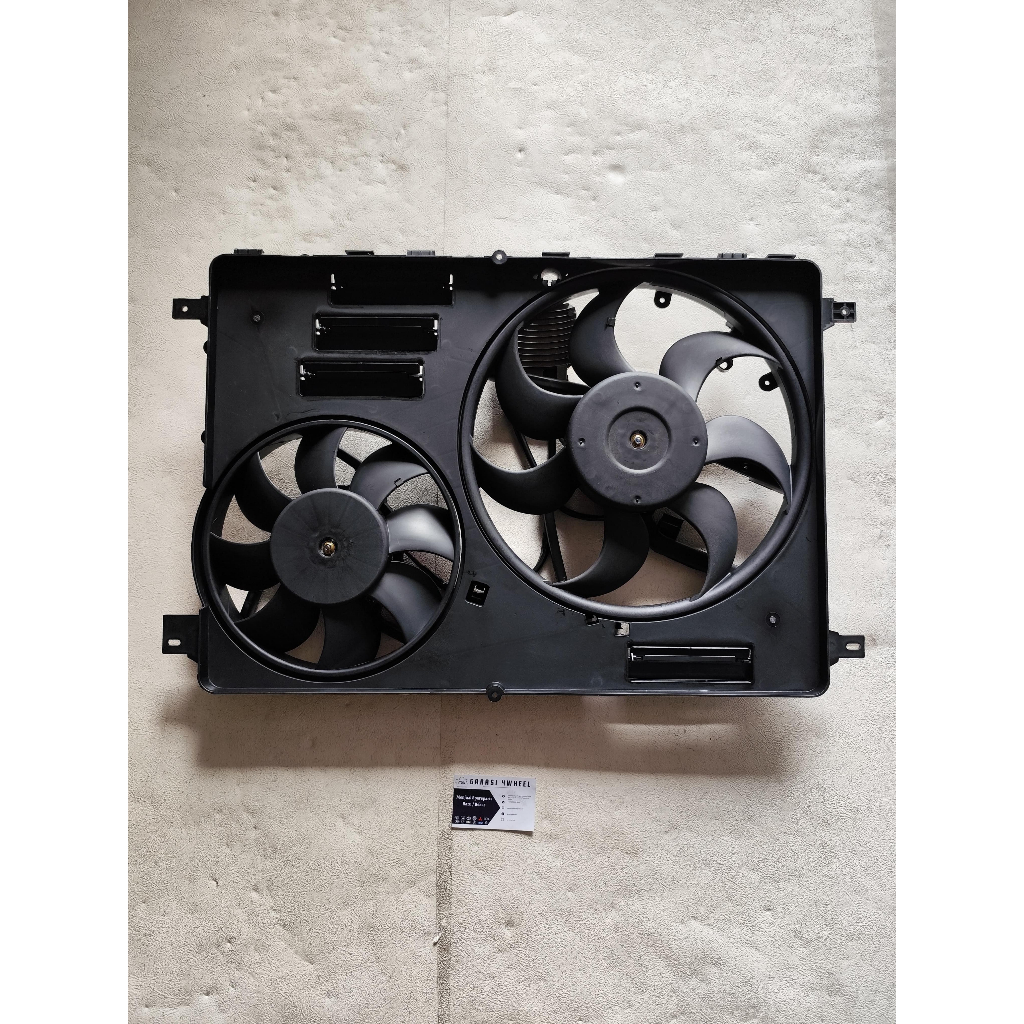 Kipas Pendingin Radiator Elektrik untuk LAND ROVER RANGE ROVER EVOQUE L538 FREELANDER 2 LR024292