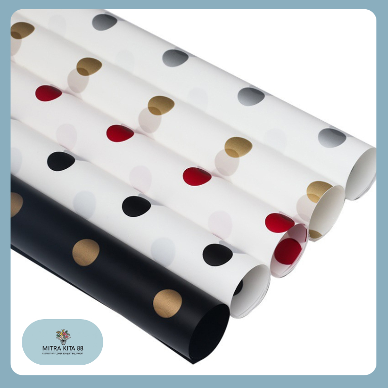 

Kertas Buket Bunga Bunga Motif Polkadot Korean Premium Cotton Waterproof Flower Wrapping KB093