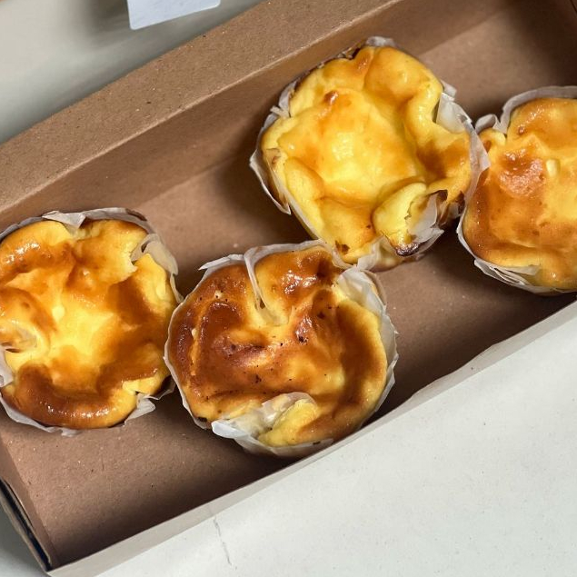 

Mini burnt cheese cake