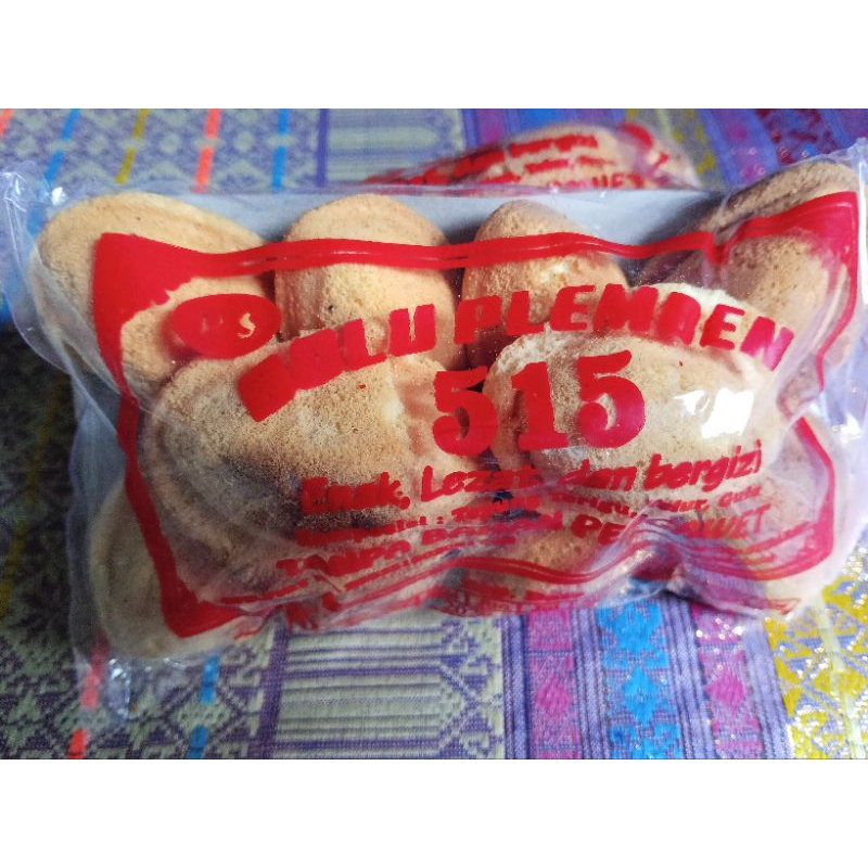 

kue bolu kering