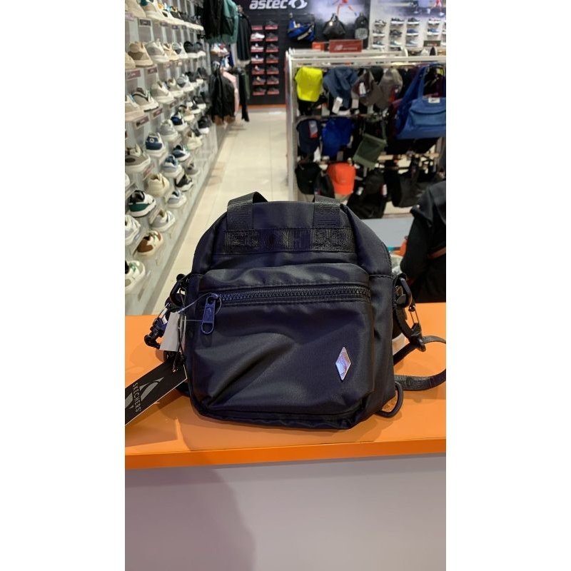Tas Selempang Wanita Skechers 2 in 1 ( bisa di buat Ransel mini )
