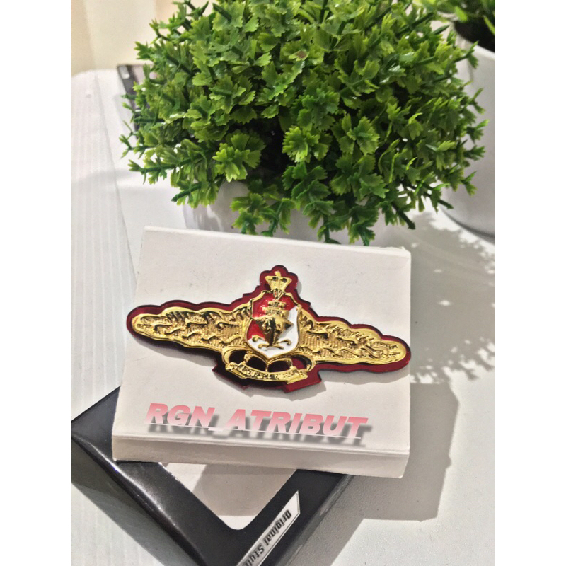 Pin BAHARI PERWIRA LOGAM BERKUALITAS BARU