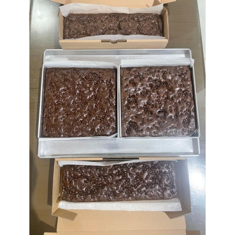

Fudgy Brownies Chocochip Terenak Condet
