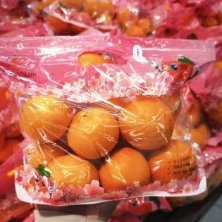 

Buah jeruk mikam sakura manis tanpa biji | bag
