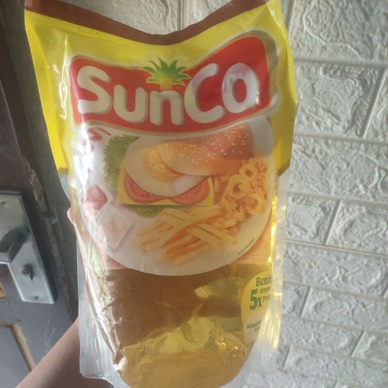 

minyak goreng sunco kemasan 2L dan 1L