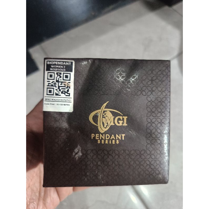 Kalung Kesehatan MCI Millionaire Club Indonesia Biopendant Women 2 Rosegold kondisi mulus like new