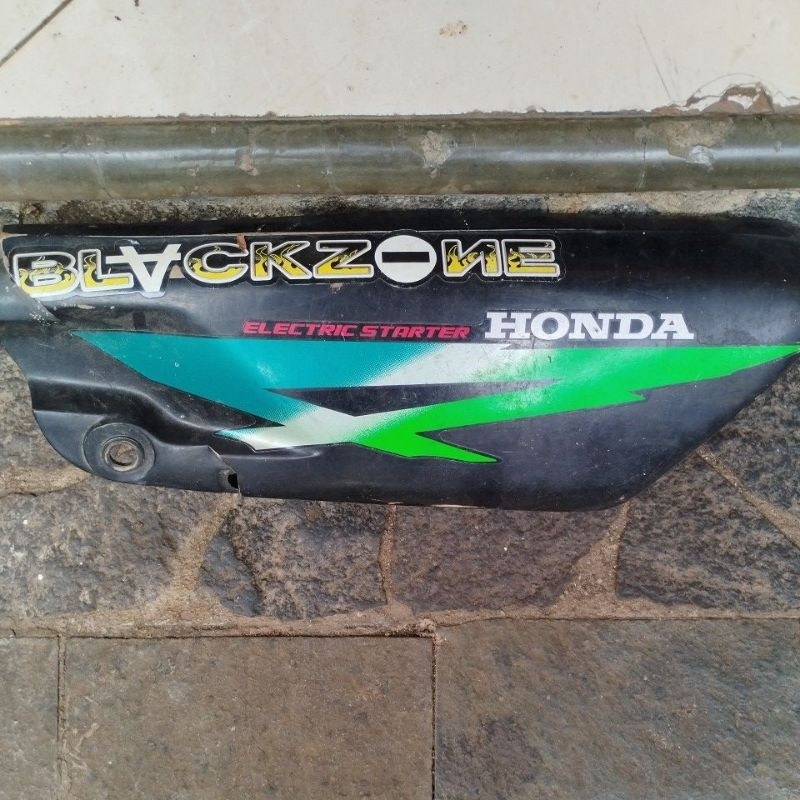 Tutup Aki Sebelah Kiri Astrea Grand Original