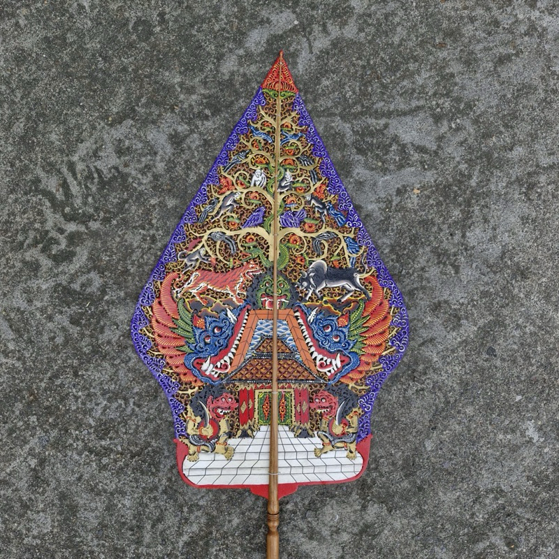 Wayang Kulit Gunungan 50 cm Motif Batik Kualitas Halus