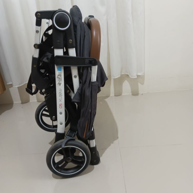 PRELOVED STROLLER BABYELLE MATRIX SP