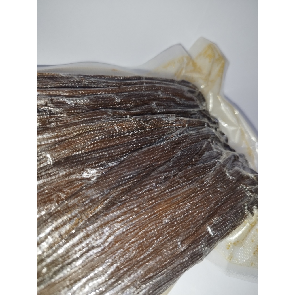 

Vanilla Beans/ Vanili |Gourmet Grade A per 500 Gram– Pj 17-20cm |Vanilli planifolia Premium Moist