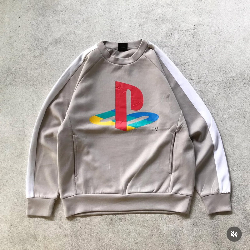 Crewneck Scuba Playstation x GU Uniklo