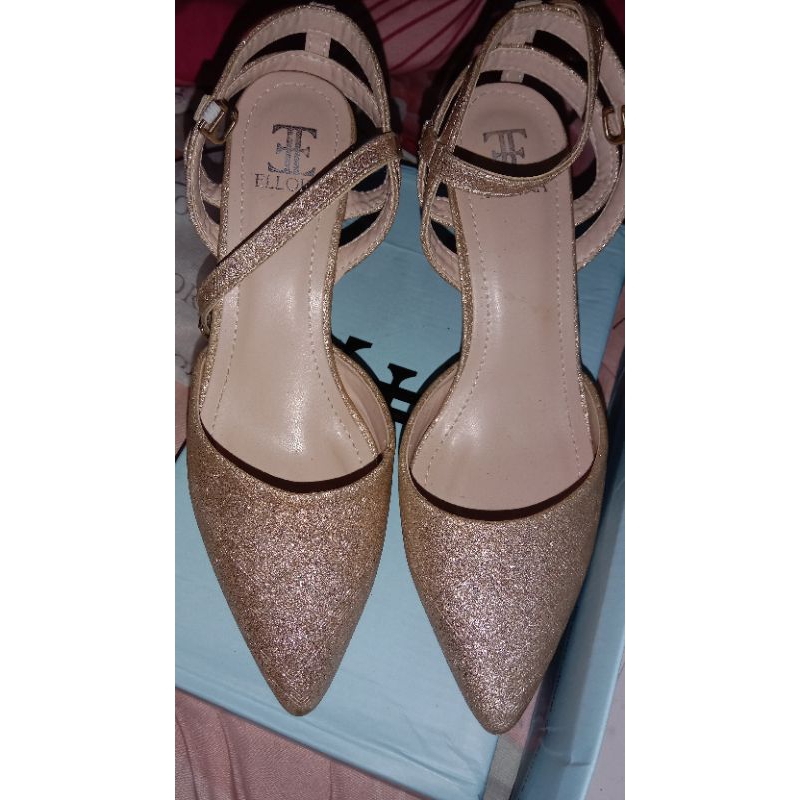 Preloved heels wisuda Ellora