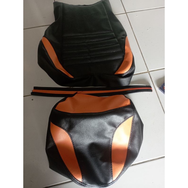 kulit jok cover jok bungkus jok motor Honda CBR  Generasi ke 2 dan 3 2010 2011 2013 pgm fi Honda CBR