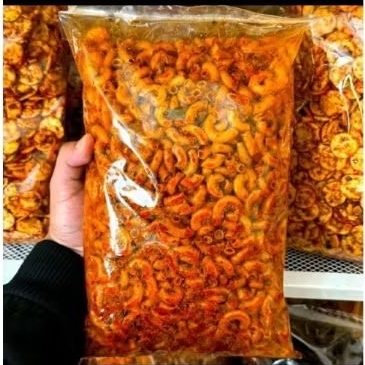 

250gr Makaroni Cikruh Extra Pedas gurih daun jeruk makanan ringan