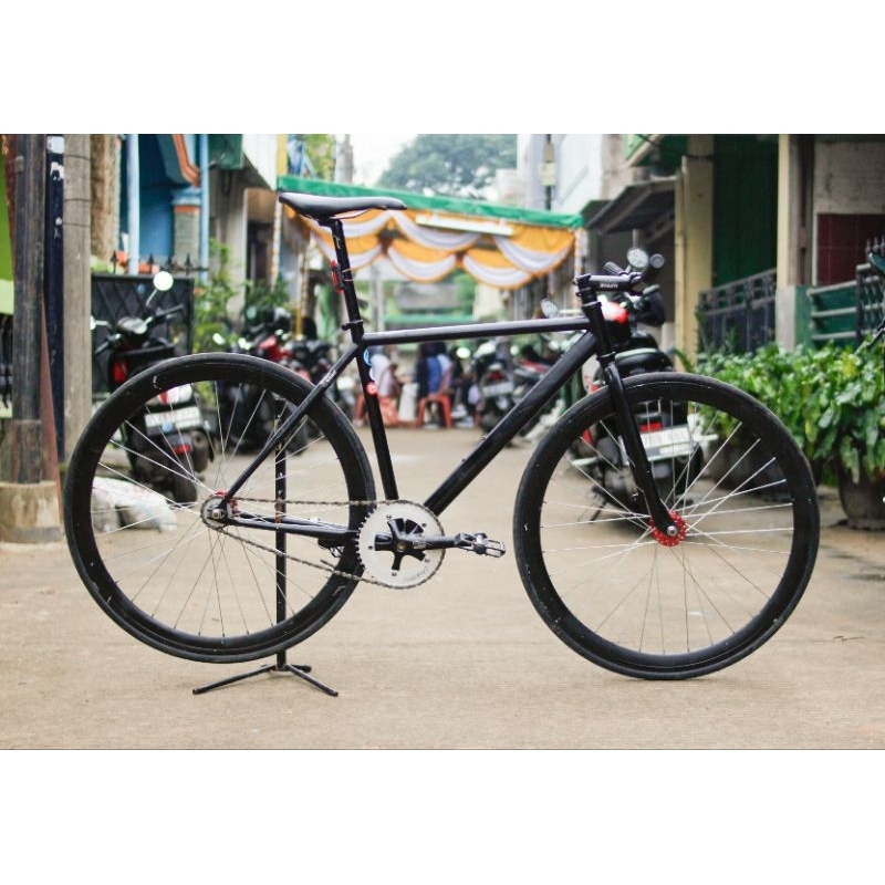 Sepeda Fixie united Soloist 02