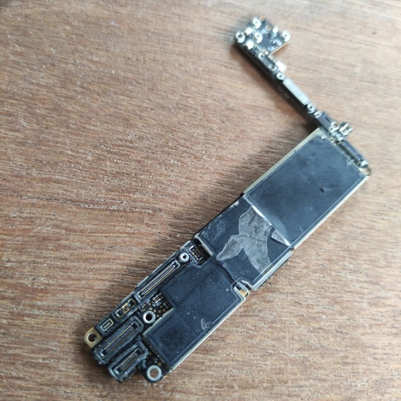 Mesin Iphone 7 lock icloud