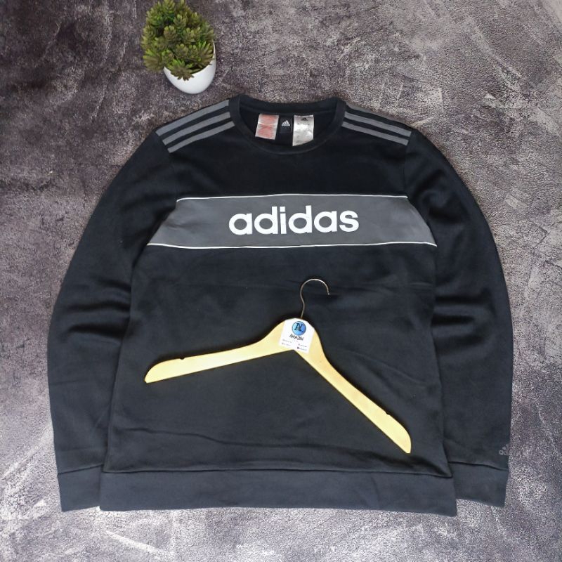 Crewneck Sweater Pria Adidas 3 Strip Hitam Size XL Second Full Tag Original No Minus