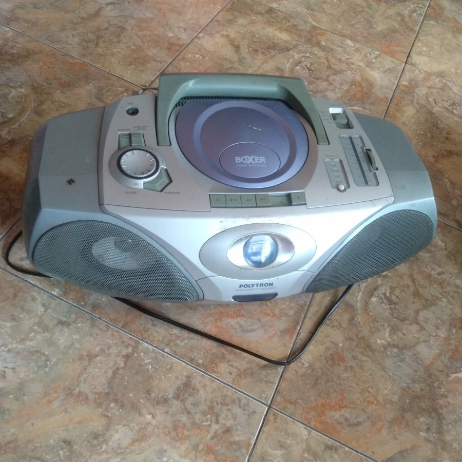 tape Polytron kondisi berfungsi normal radio normal kaset pita normal
