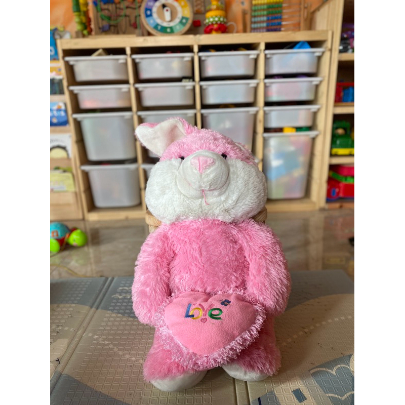 Boneka Kelinci Besar