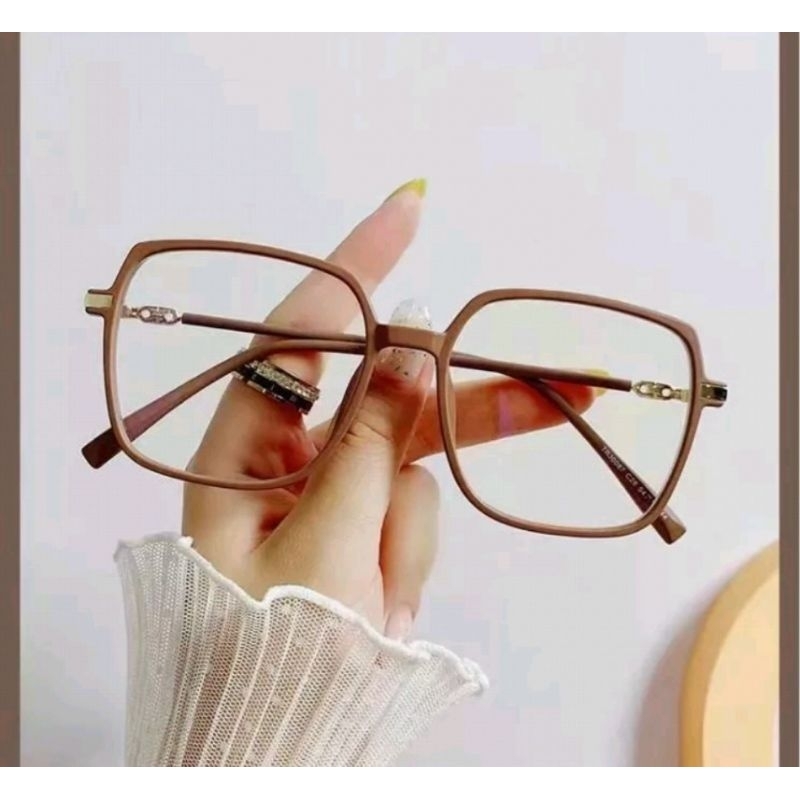 Kacamata -5 (minus 5)