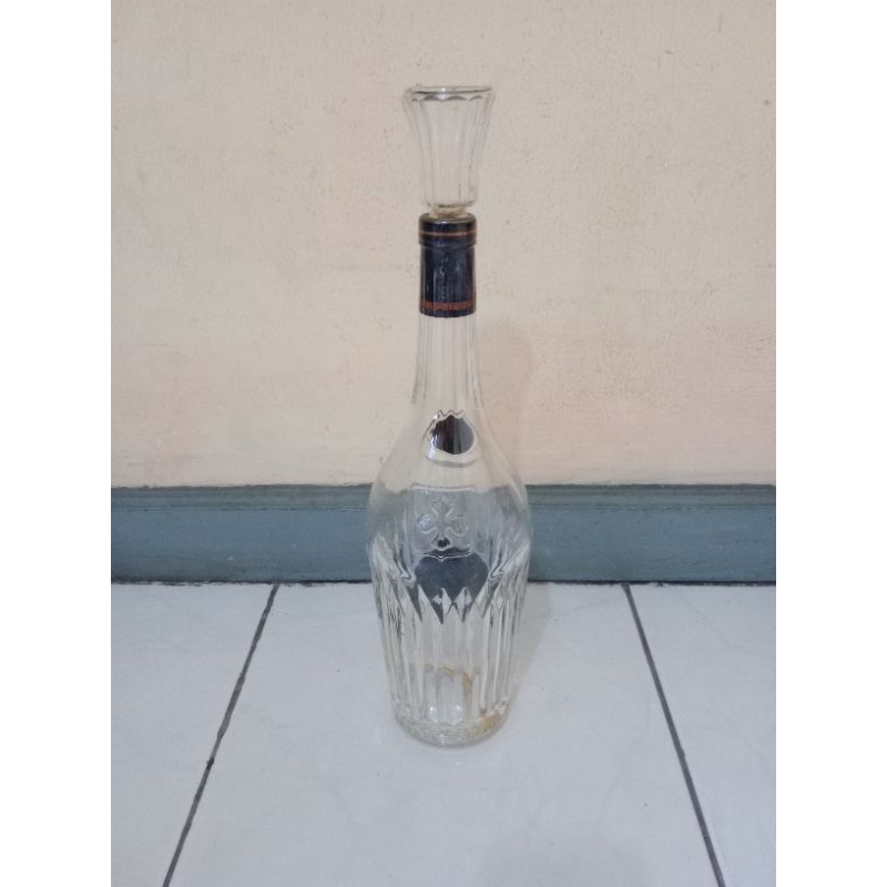 Botol bekas Minuman impori