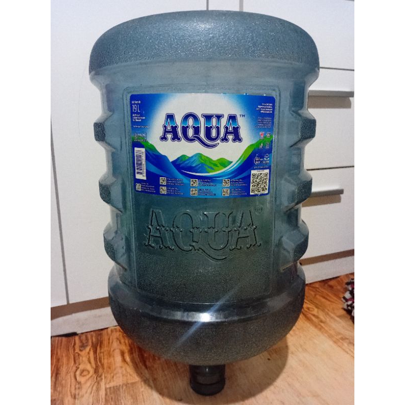 

GALON KOSONG AIR MINERAL MERK MEREK AQUA (TIDAK DENGAN ISI AIR)