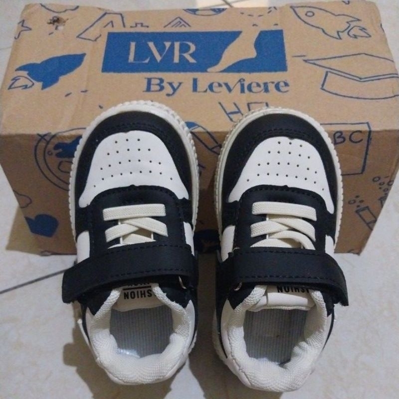 PL sepatu anak laki-laki
