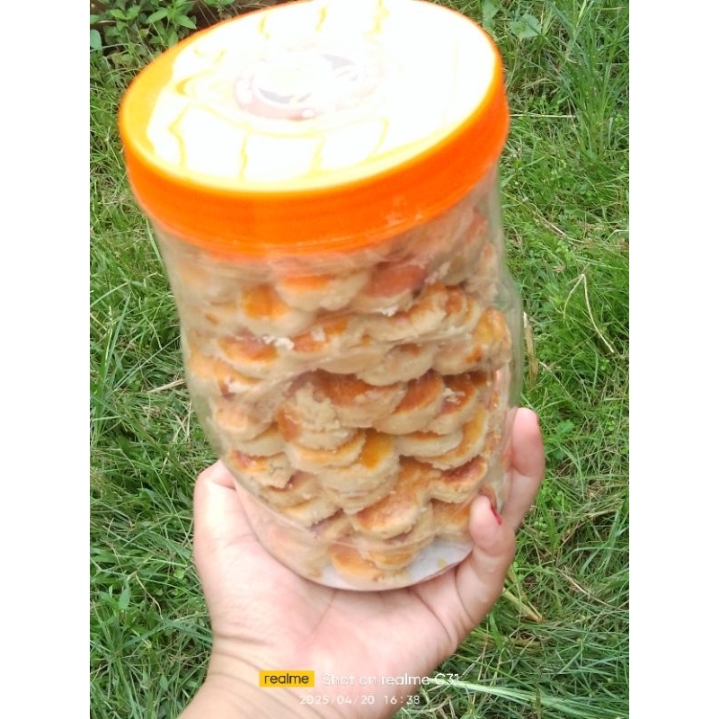 

kue kering kacang amor toples