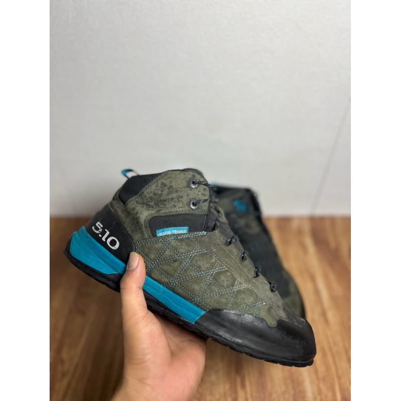 Sepatu gunung second original five ten