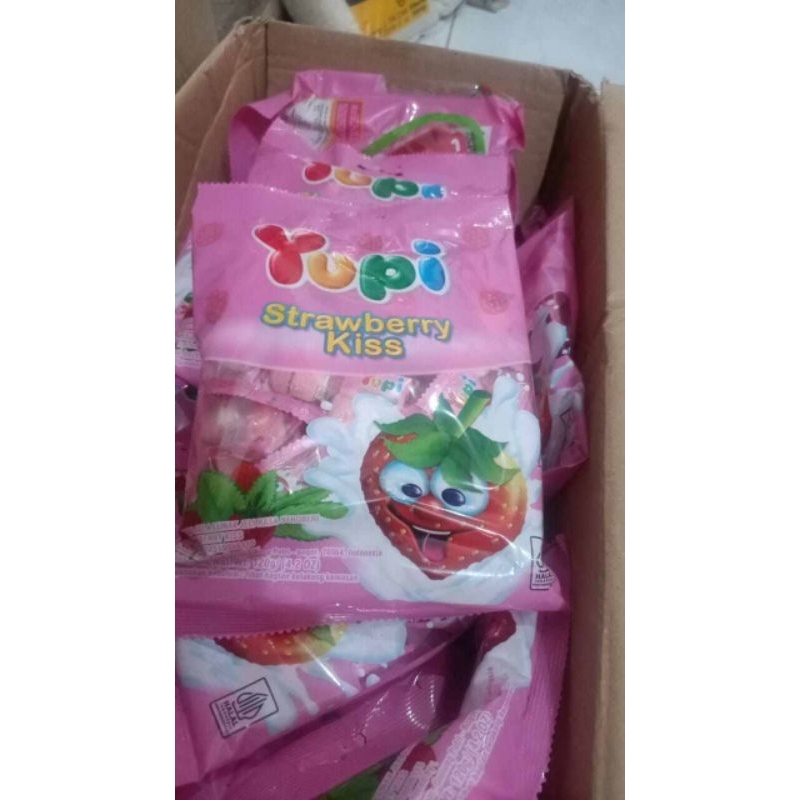 

Permen Yupi Strawberry Kiss 1 pack
