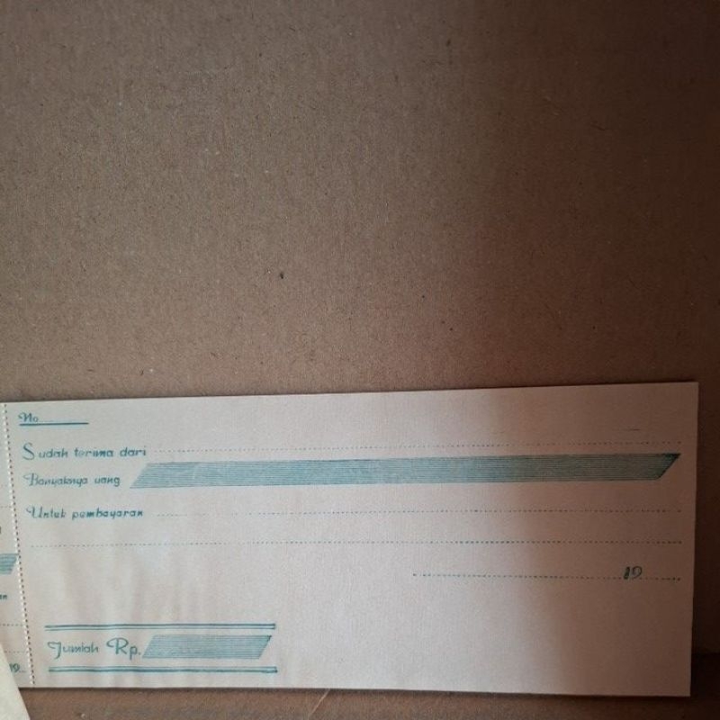 ( per lembar) kuitansi jadul tahun 19.. (9x20cm)