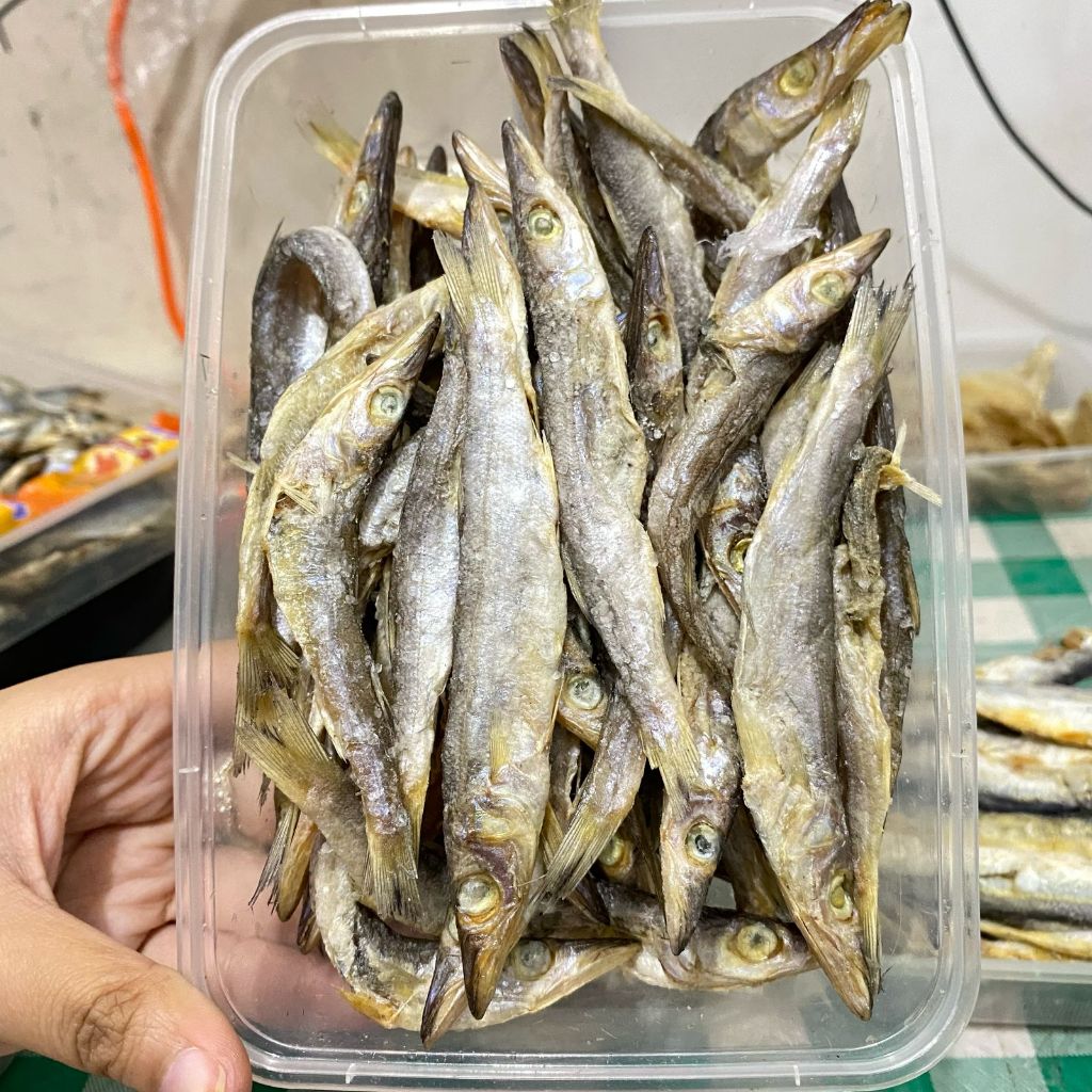

IKAN CUCUT IKAN ASIN [IKAN ASIN AZIZAH]
