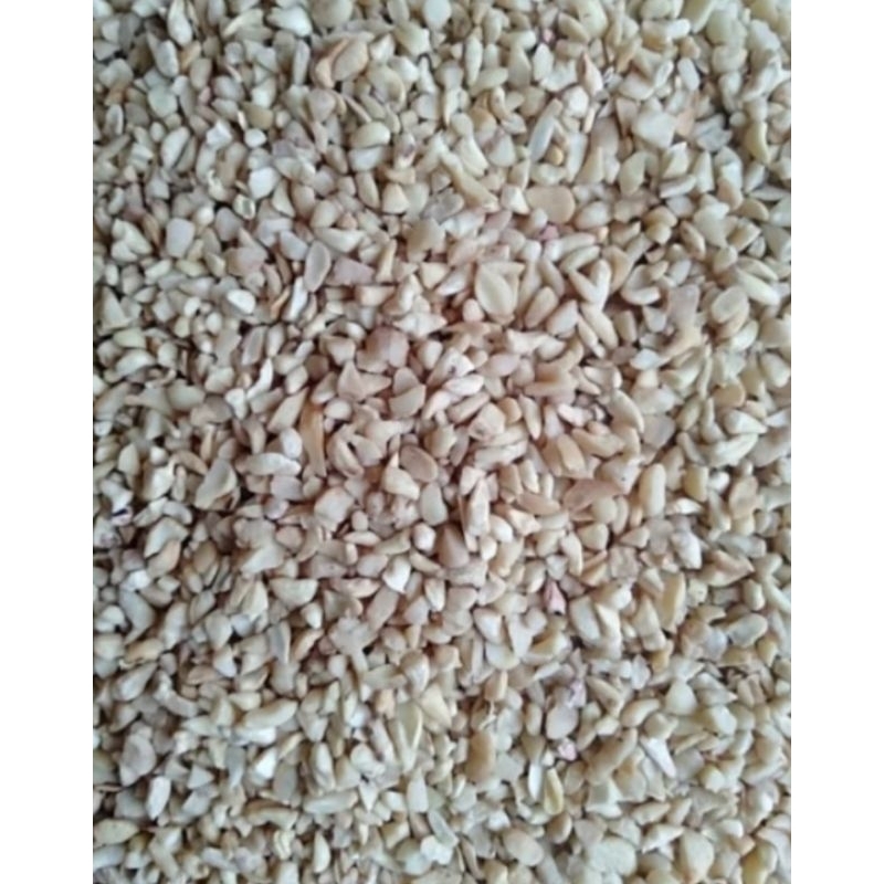 

kacang mede menir/hancuran mentah 1 kg