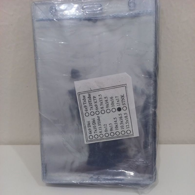 

plastik panitia uk. 11x17 berdiri/harga untuk per pak (isi100 lembar)