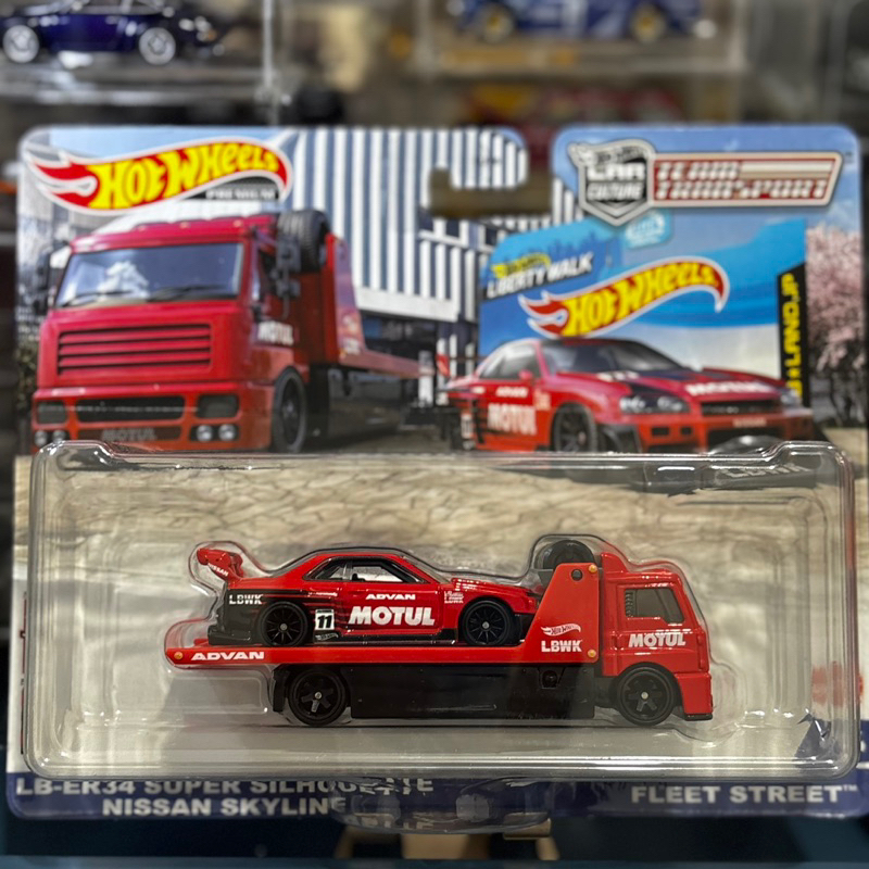 Hot Wheels Premium Team Transport - LB-ER34 Super Silhouette Nissan Skyline & Fleet Street Red Motul
