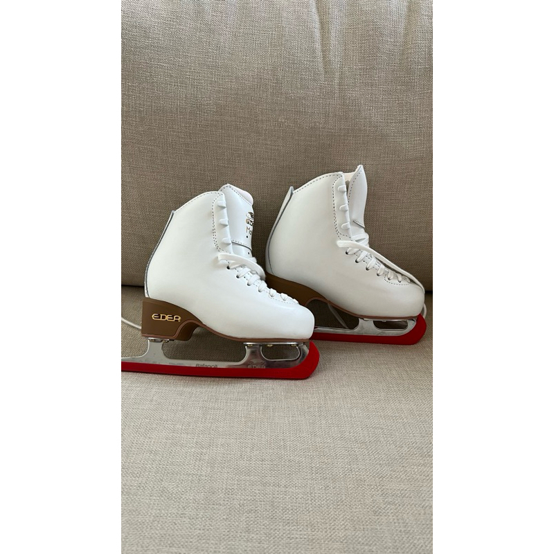 ice skating shoes