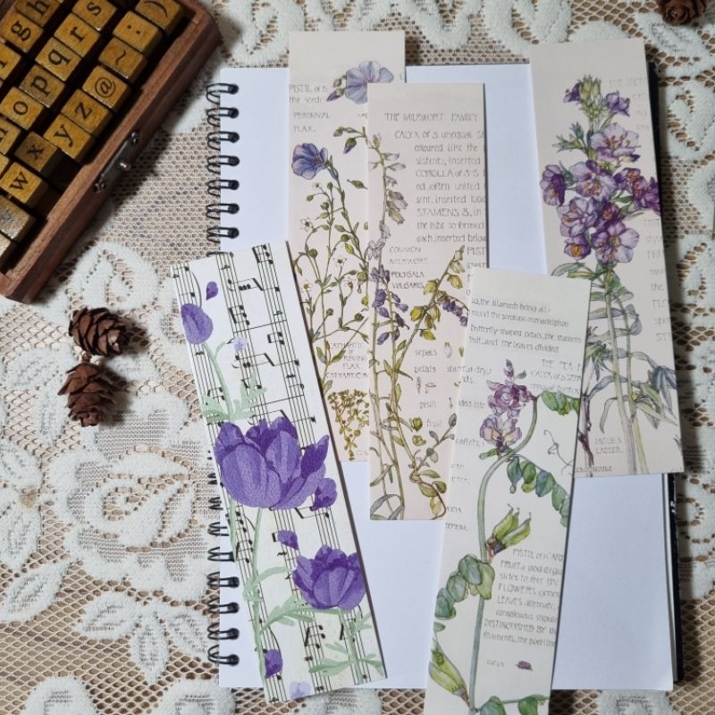 

Kertas Tebal Pembatas Buku Bunga Cantik Vintage Bookmark Paper