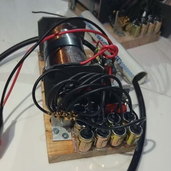 INVERTER PLATINA 600WATT 12V 1/2ACCU