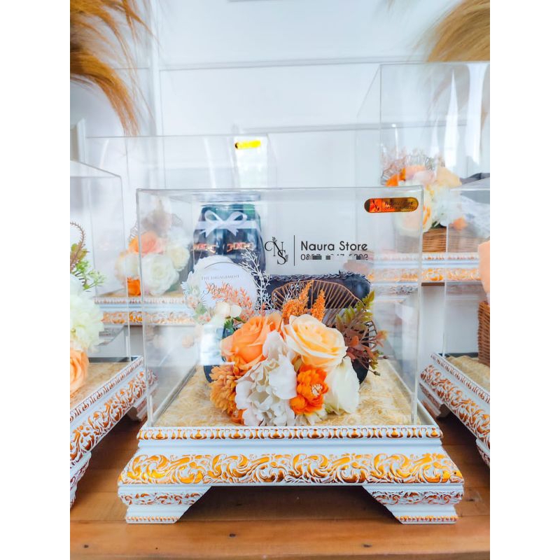 

Box Hantaran Premium Custom Gold Series