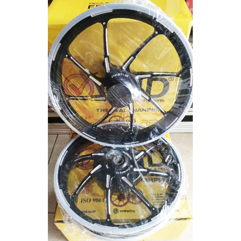 Velg VND PCX160 AK 88 185/215-14 Titanium