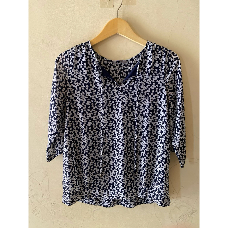 preloved kemeja/atasan wanita st. yves size s