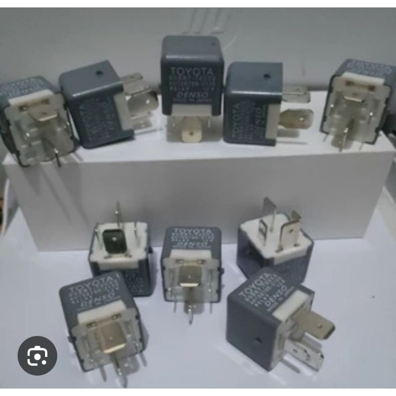 relay lampu Denso Toyota abu 12v 4kaki
156700-3130 90987-12002