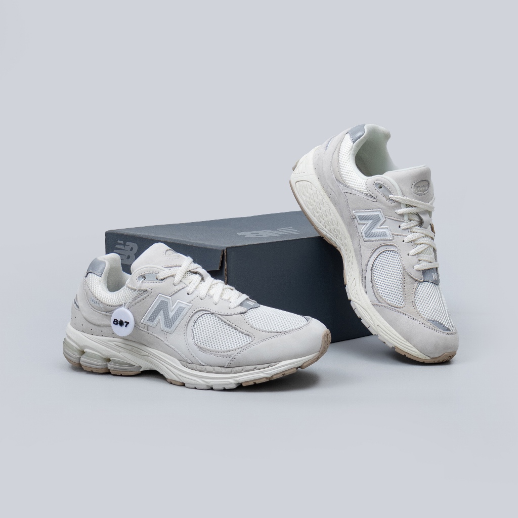 New Balance 2002R White Ivory