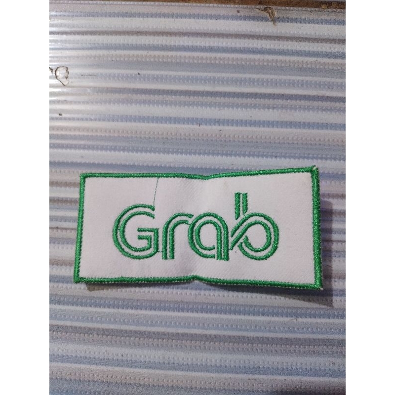 Emblem Grab Dada Simpel Dasar Putih Benang Hijau Bordir Komputet New