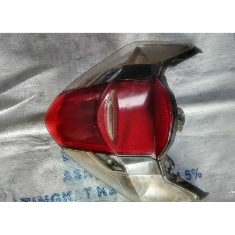 lampu stop bekas motor revo apsolut copotan original