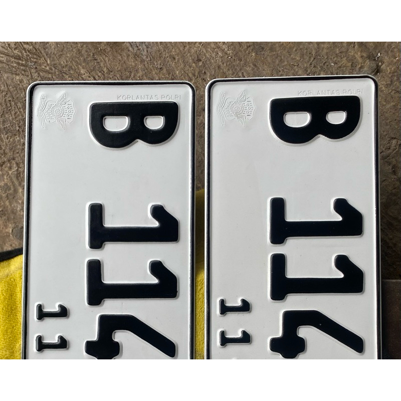 PLAT HITAM /PUTIH MOBIL FULL CET BAHAN [ASLl S4MSAT//TEBAL 1,1mili