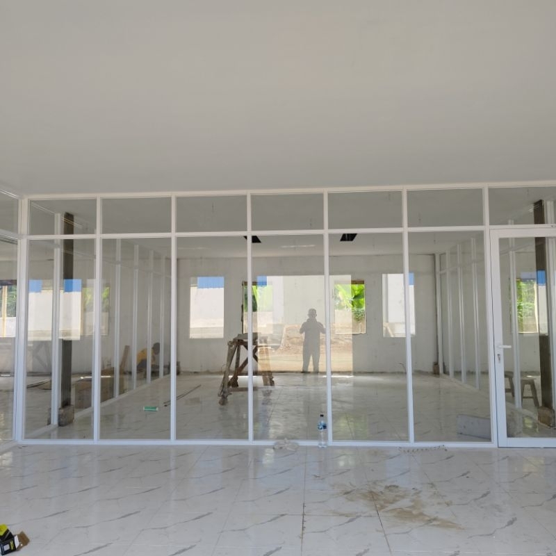 Partisi Kaca Aluminium Atau Pembatasan Ruangan